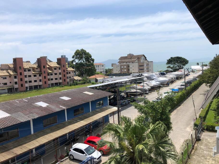 Perfeito, Faixa Mar! *